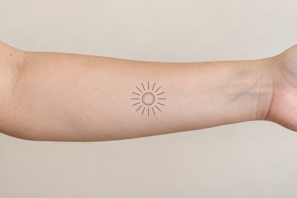 Solstice on forearm, Classic composite on an adult female AI model